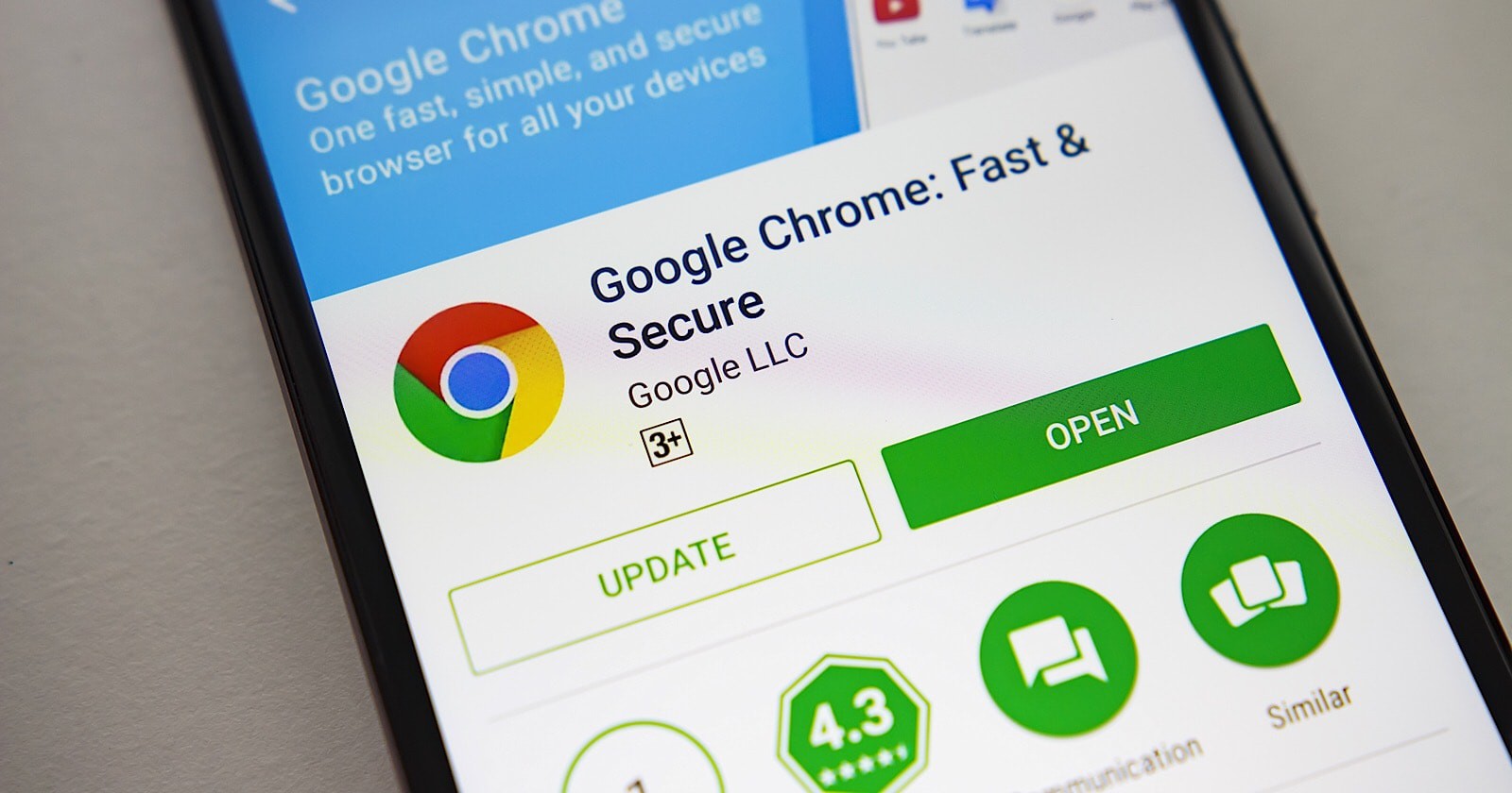 Mất tiền oan uổng vì ứng dụng Google Chrome giả mạo