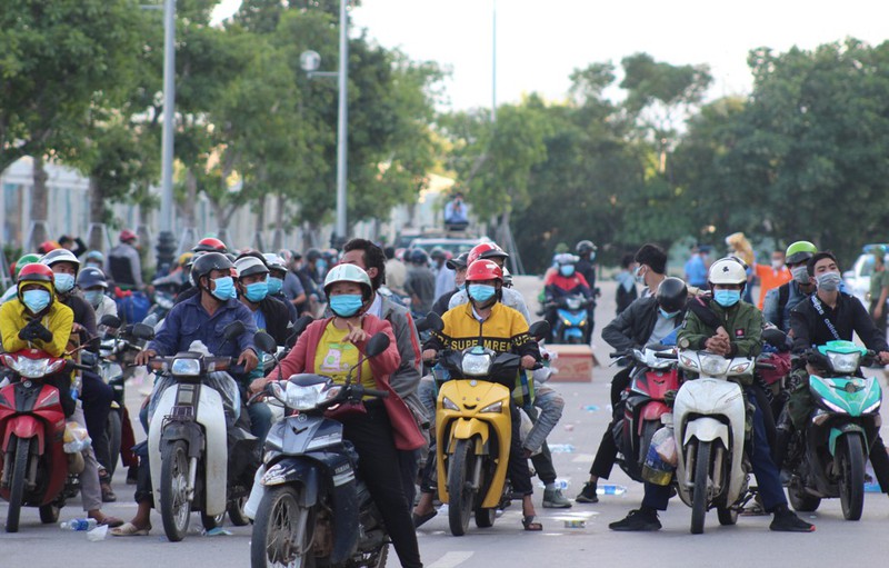 Chồng tử vong, vợ nguy kịch khi chạy xe máy từ miền Nam về Sơn La - ảnh 2