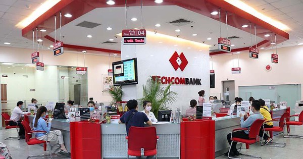 Tăng trưởng chóng mặt, lợi nhuận nhiều ngân hàng gần về đích