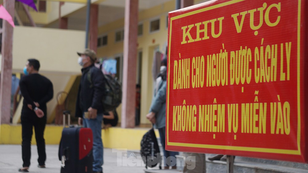 5 người ở TP Hải Dương trốn cách ly để đi làm bị xử phạt gần 38 triệu đồng