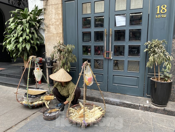 Mặt tiền đẹp, khách sạn phố cổ đồng loạt 'đại hạ giá' thuê - ảnh 7