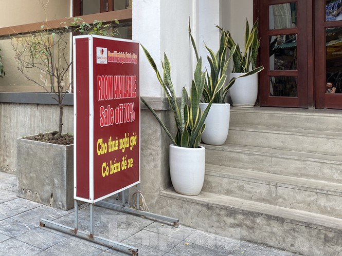 Mặt tiền đẹp, khách sạn phố cổ đồng loạt 'đại hạ giá' thuê - ảnh 8