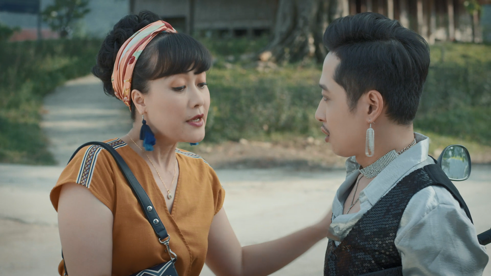 Vân Dung thành người phụ nữ yêu cuồng sống vội, bị lừa cả đời