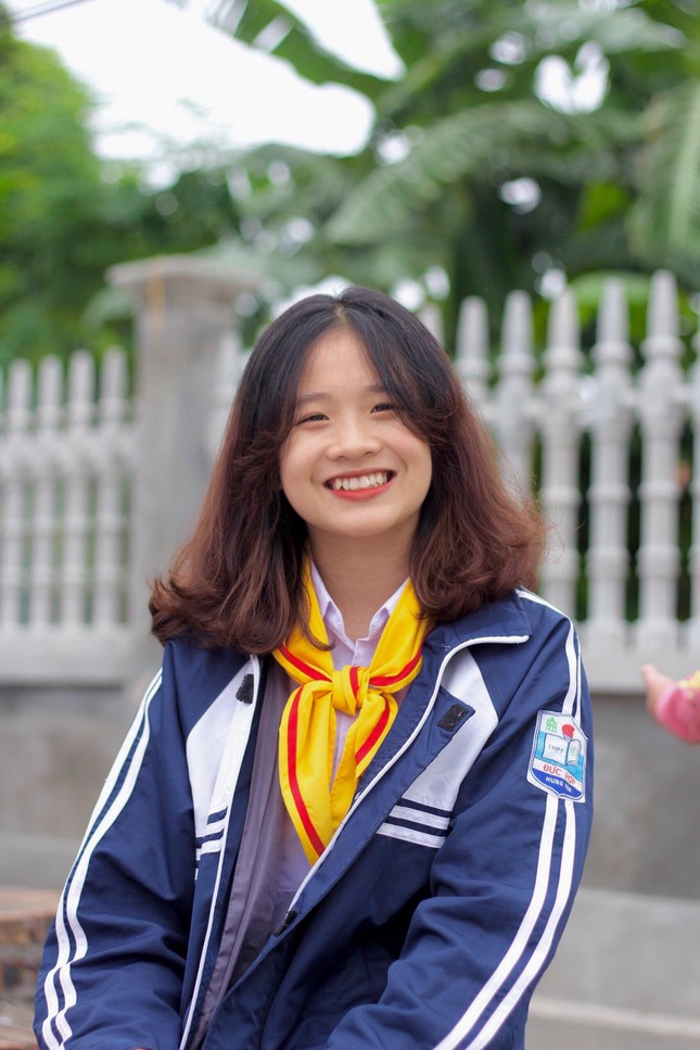 Nữ sinh 16 tuổi gây sốt với loạt ảnh đời thường, tiết lộ về dự định du học trong tương lai ảnh 9