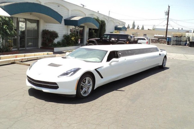 9 mẫu xe độ theo phong cách limousine độc đáo ảnh 12