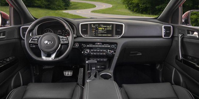 Top 10 SUV cỡ vừa có nội thất tiện nghi năm 2021 ảnh 7