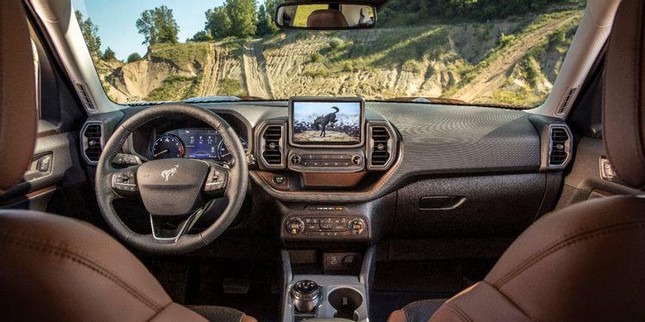 Top 10 SUV cỡ vừa có nội thất tiện nghi năm 2021 ảnh 12