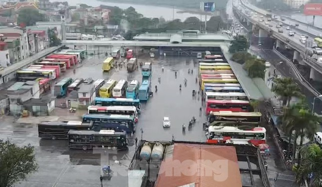 Cửa ngõ ùn ứ, xe khách xuất bến chỉ đạt hơn 30% công suất ảnh 4