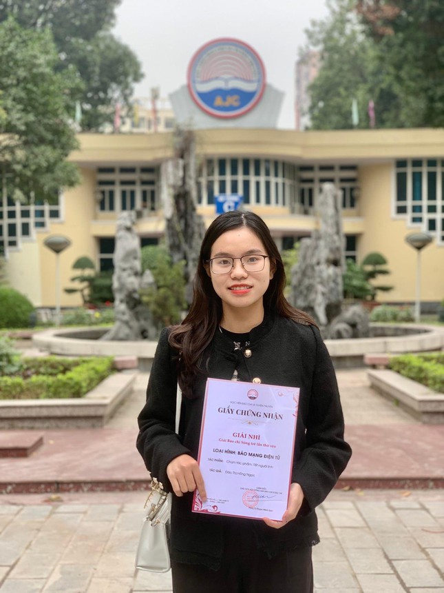 Nữ sinh trường Báo và hành trình ‘Áp lực tạo kim cương’ ảnh 2