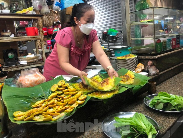 Thực phẩm nhảy giá, tiểu thương mỏi mắt ngóng khách ảnh 5