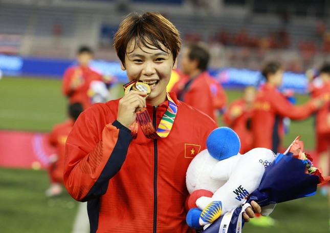 Chân dung 10 'Gương mặt trẻ Thủ đô tiêu biểu' năm 2021 ảnh 7