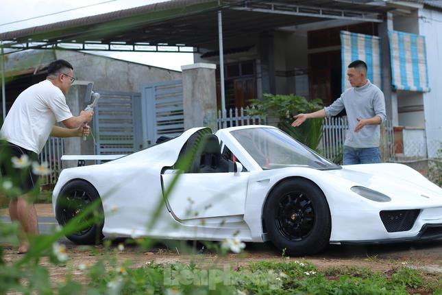 Nhóm bạn trẻ tại Đắk Lắk du xuân bằng siêu xe tự chế ảnh 9