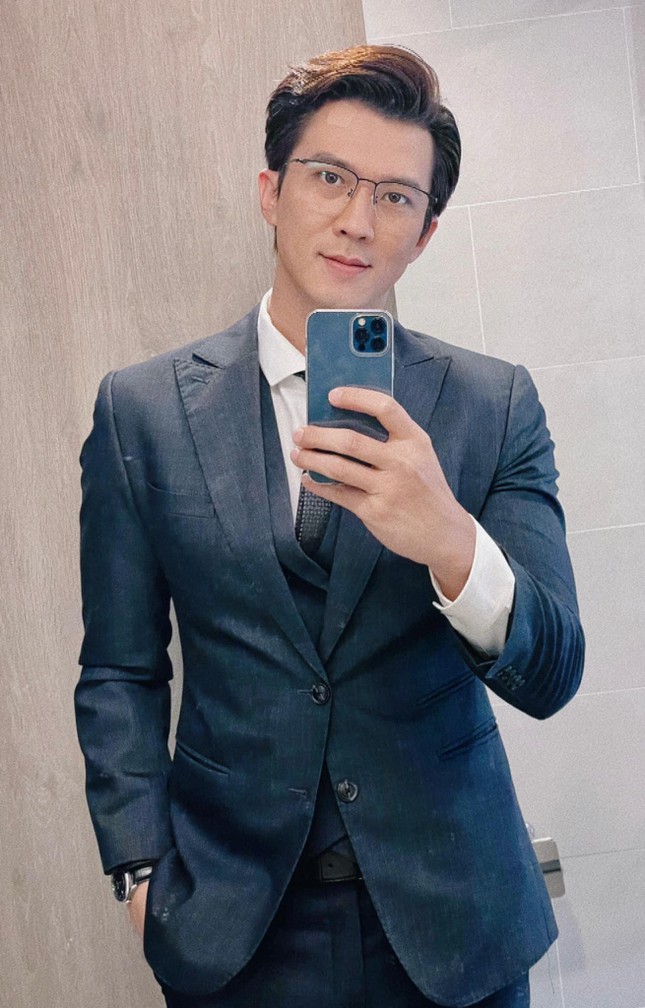 Hà Việt Dũng kể chuyện hóa cảnh sát chìm: 'Tôi uống nước tăng lực liên tục vì quá mệt' ảnh 6