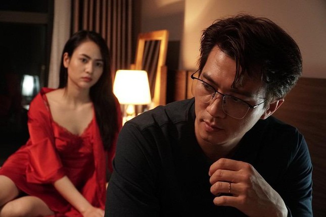 Hà Việt Dũng kể chuyện hóa cảnh sát chìm: 'Tôi uống nước tăng lực liên tục vì quá mệt' ảnh 8