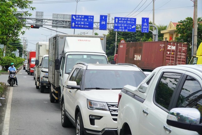 Xăng giảm 4 lần hơn 7.000 đồng/lít: Bao giờ tan “bão” giá? ảnh 2