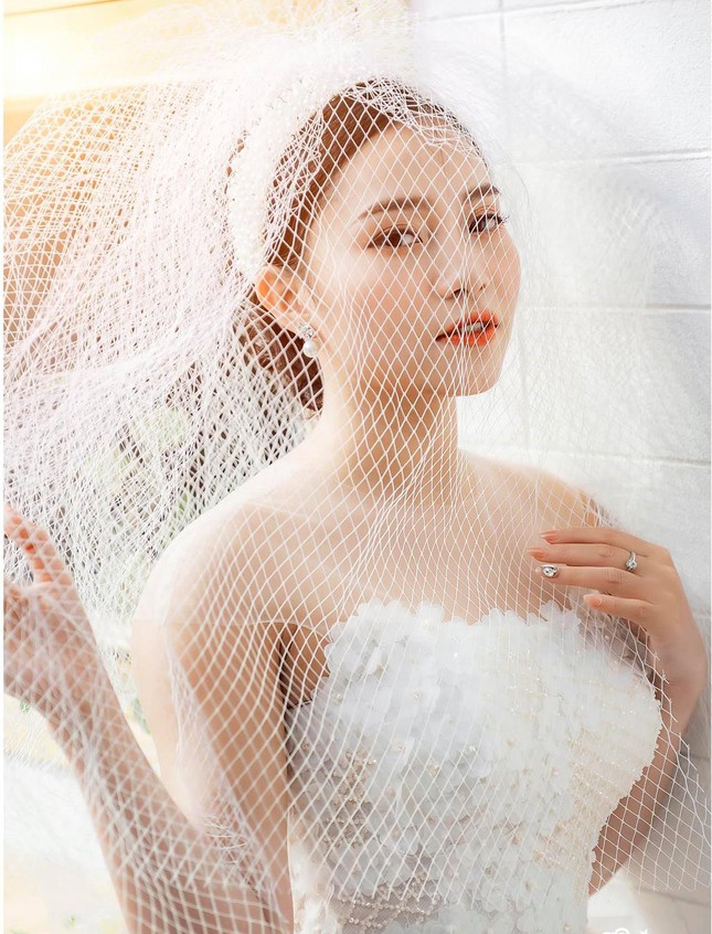 Điều ít biết về diễn viên múa xinh đẹp là bà xã của Trung Ruồi ảnh 2