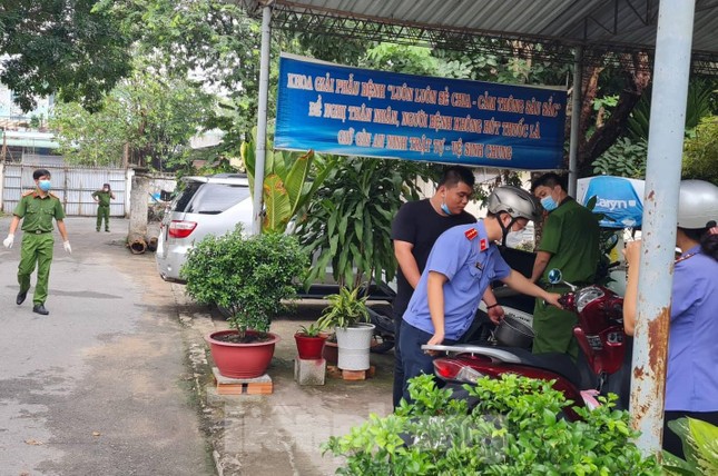 Vụ cháy quán karaoke ở Bình Dương: Tìm thấy thêm hai thi thể trong phòng hát ảnh 3