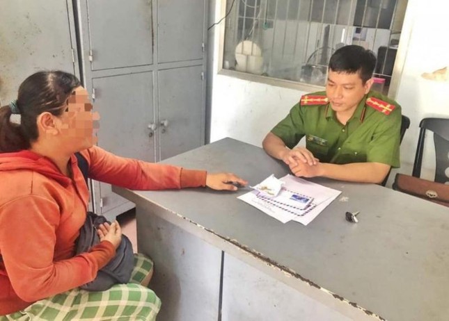 Tiết lộ số vàng bị cựu cán bộ trại giam nổ súng cướp ở Huế ảnh 2