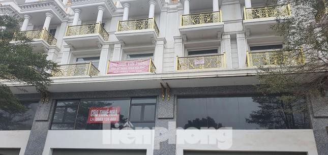 Shophouse, nhà phố và mặt bằng kinh doanh ế ẩm vì bị 'hét' giá ảnh 4