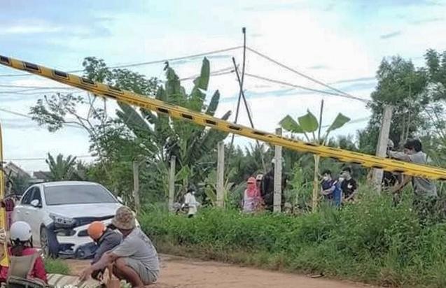 Tạm giữ tài xế lái ô tô truy đuổi, tông 2 người tử vong tại Bình Định ảnh 1