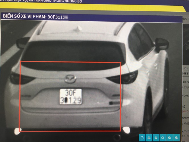 Hàng loạt tài xế dán băng dính, sửa biển số đi trên cao tốc - ảnh 1