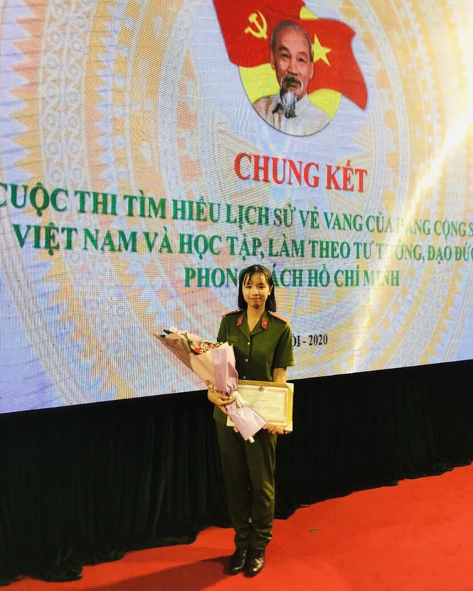 Nữ sinh cảnh sát đến từ Tuyên Quang có bảng thành tích dài kín trang A4 - ảnh 4