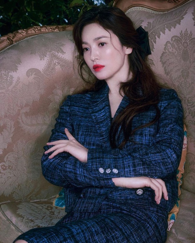 Song Hye Kyo đẹp lãng mạn ngọt ngào như nữ thần mùa xuân - ảnh 3