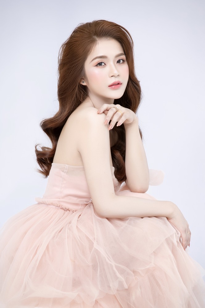 Phó hiệu trưởng trường mầm non bị nhầm tưởng là người mẫu ảnh - ảnh 7