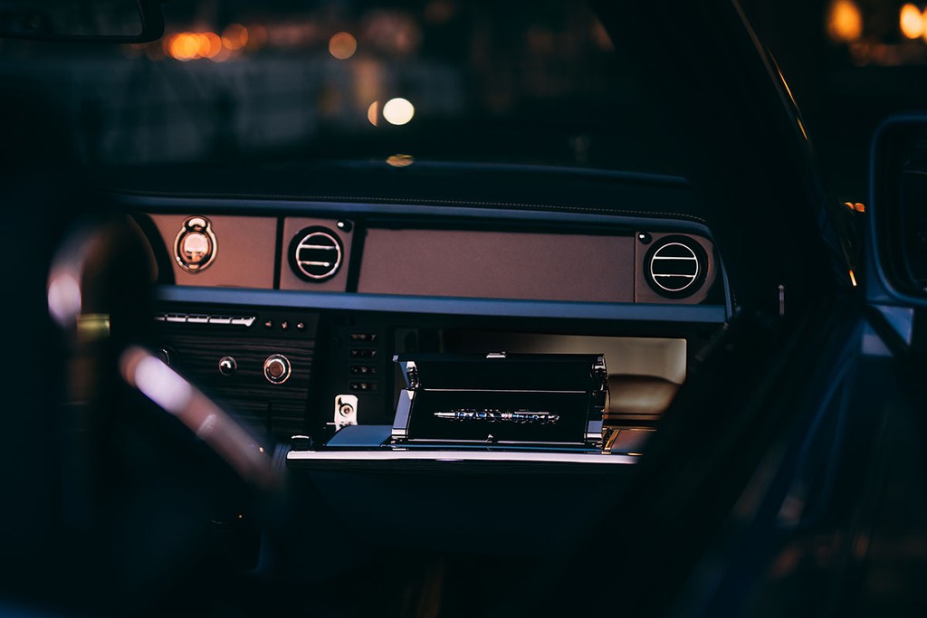 Kiệt tác Rolls-Royce Boat Tail giá 620 tỷ đồng lần đầu diện kiến công chúng ảnh 13