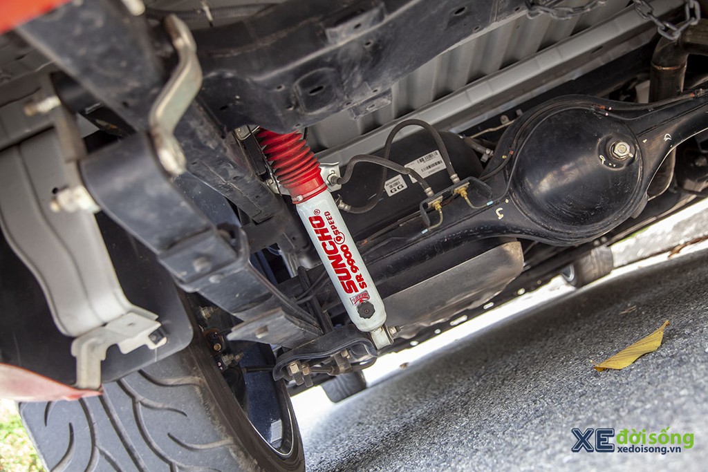 Trào lưu chơi bán tải Isuzu D-MAX độ low-rider hạ gầm thấp như sedan tại Bình Dương ảnh 19