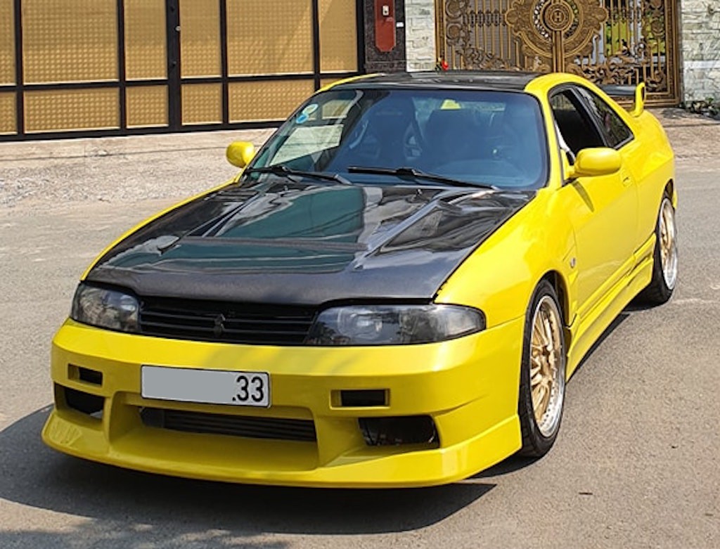 Chiếc Nissan khoảng 25 năm tuổi đời vẫn được chủ xe “thét giá” hơn 3 tỷ tại Sài Gòn! ảnh 2