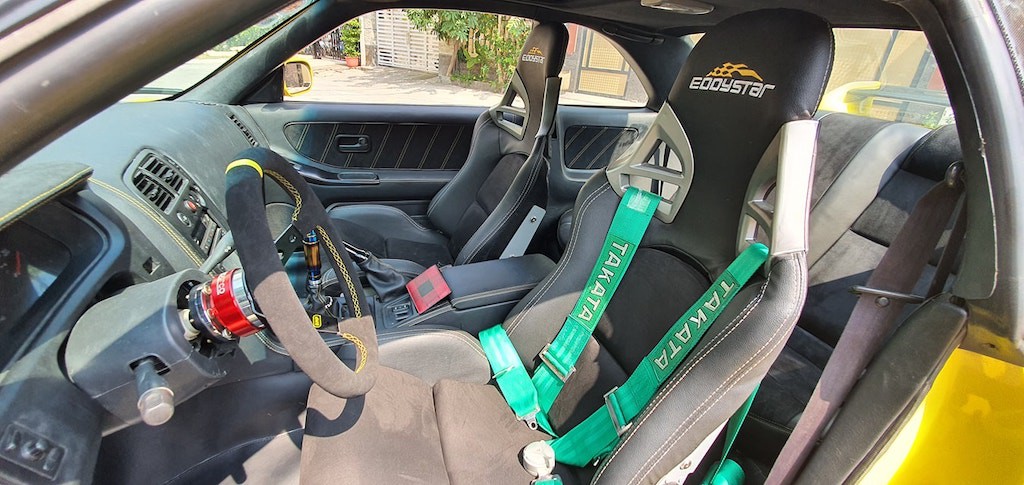 Chiếc Nissan khoảng 25 năm tuổi đời vẫn được chủ xe “thét giá” hơn 3 tỷ tại Sài Gòn! ảnh 8