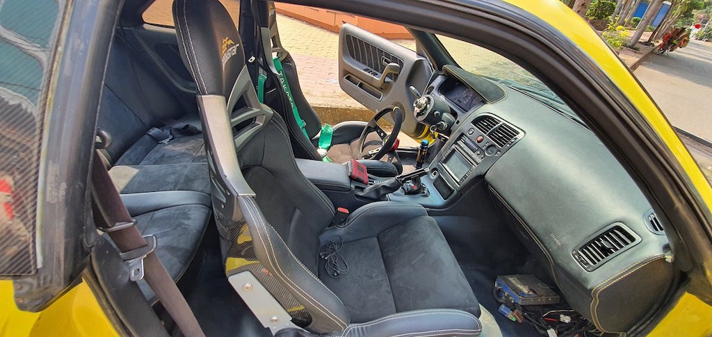 Chiếc Nissan khoảng 25 năm tuổi đời vẫn được chủ xe “thét giá” hơn 3 tỷ tại Sài Gòn! ảnh 9