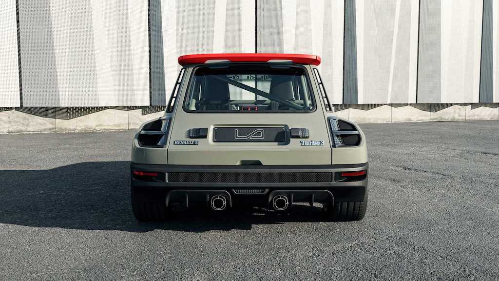 Lại có thêm huyền thoại rally thập niên 80 được “hồi sinh”, lần này dựa trên hatchback hạng B rẻ tiền nhà Renault ảnh 3