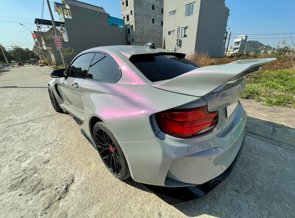 Dân chơi Hà Nội độ “xế độc” BMW M2 F87 với widebody lạ kỳ, nhìn hoành tráng như xe của Batman ảnh 7