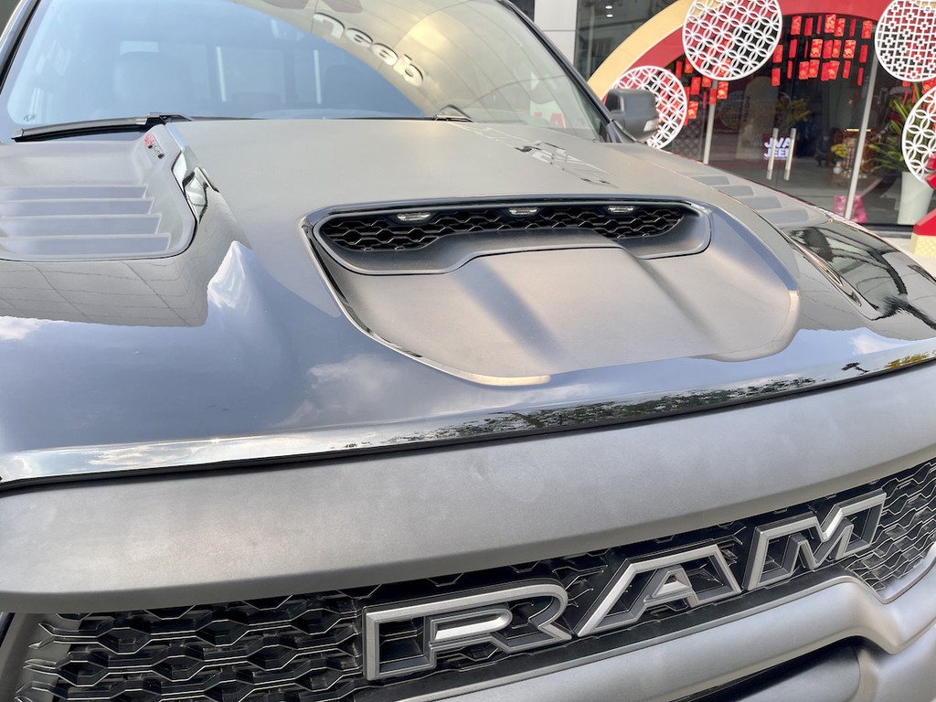 Chi tiết siêu bán tải RAM 1500 TRX tại Việt Nam, giá xe cao gần gấp 5 lần ở Mỹ ảnh 19