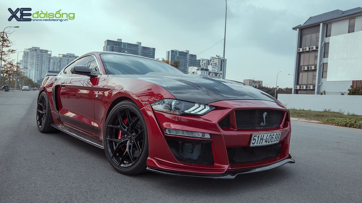 Ford Mustang EcoBoost độ lên Shelby GT500 cực ngầu tại Sài Gòn