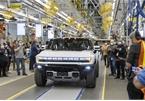 Chiếc bán tải điện HUMMER EV 2022 đầu tiên sản xuất có giá 2,5 triệu USD