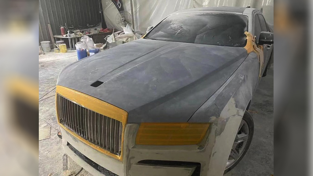 Sau Lexus hay Mercedes, thợ độ Việt còn 'nhá hàng' cả xe siêu sang Rolls-Royce Ghost lên đời