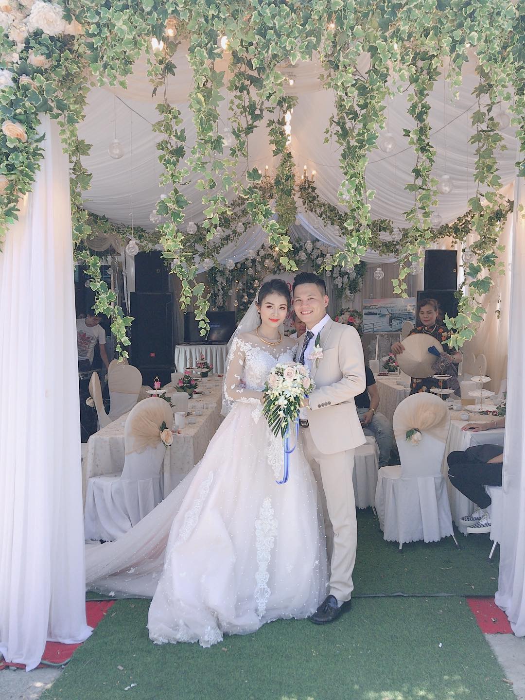 Chuyện của người đàn ông học đến trường đại học thứ 3 mới gặp được chân ái kém 9 tuổi và đám cưới