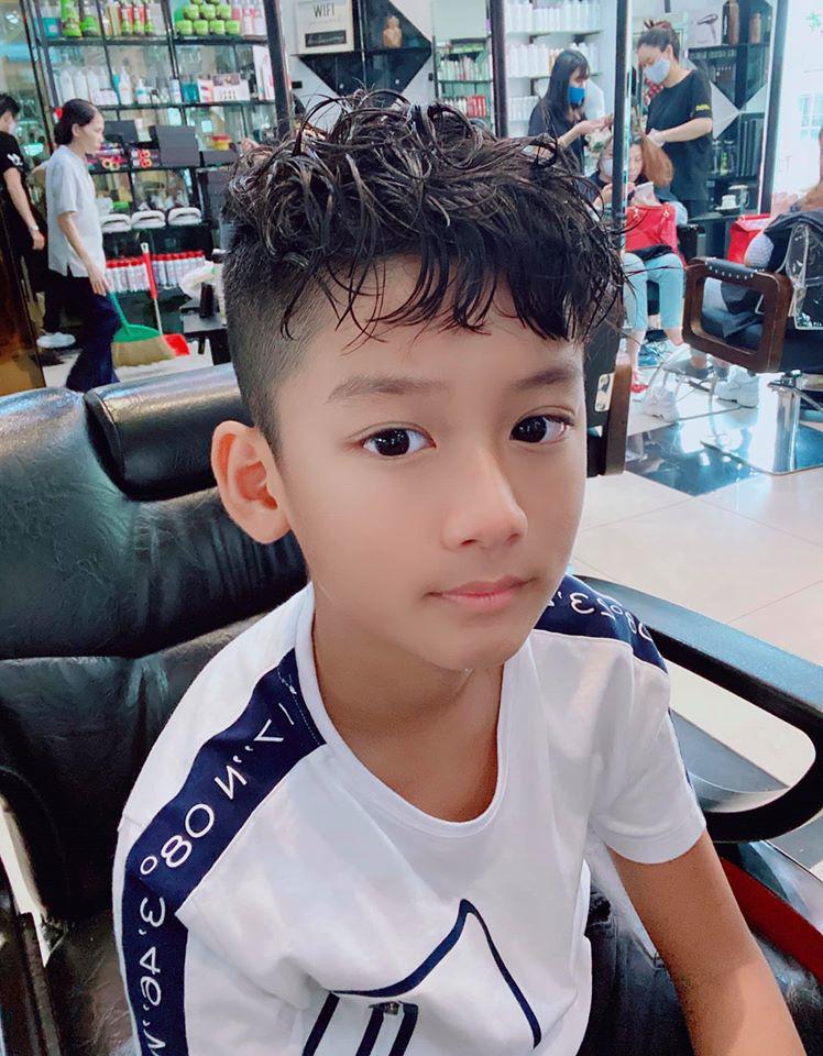 Con trai Lệ Quyên mới 9 tuổi cao gần bằng mẹ, thổ lộ muốn có em để chơi cùng - Ảnh 2.