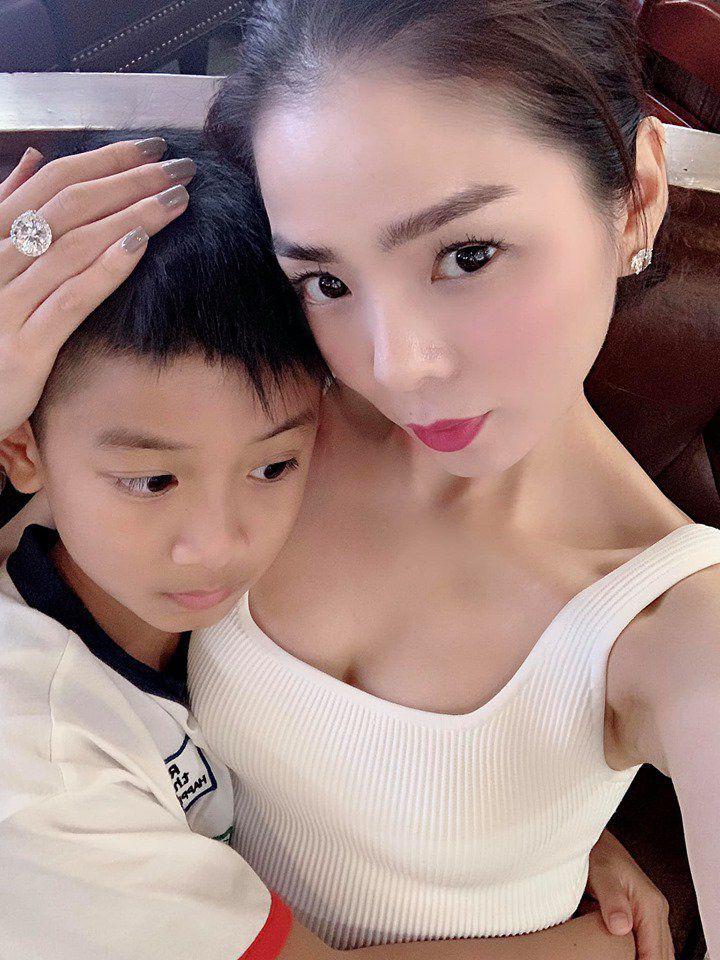 Con trai Lệ Quyên mới 9 tuổi cao gần bằng mẹ, thổ lộ muốn có em để chơi cùng - Ảnh 5.