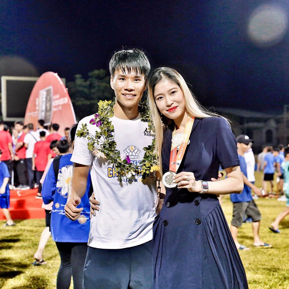 Chuyện tình nàng du học sinh Anh quốc và anh chàng