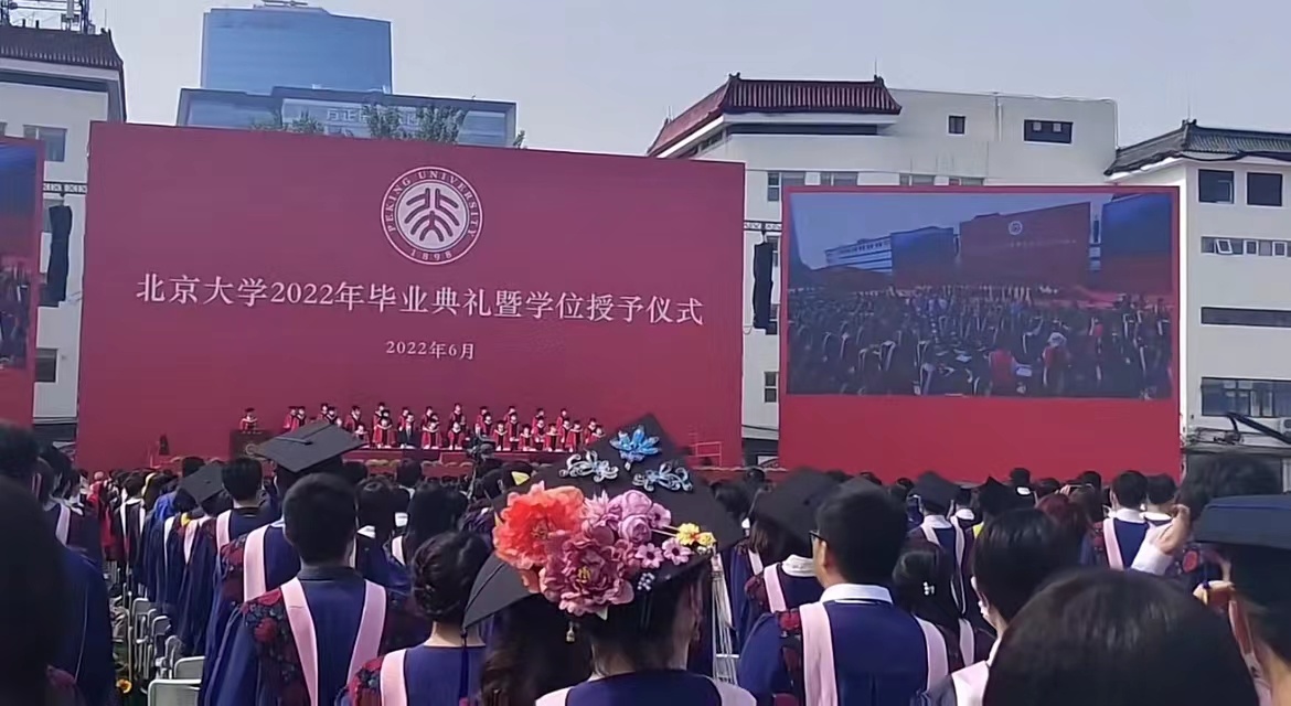 Phát biểu của nữ sinh tốt nghiệp trường đại học danh giá gây tranh cãi: