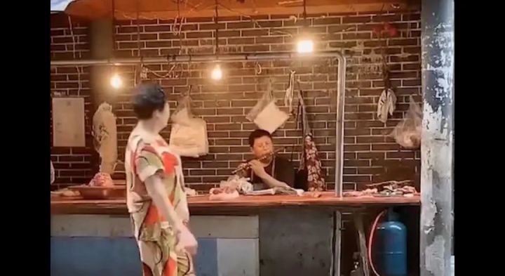 Phát biểu của nữ sinh tốt nghiệp trường đại học danh giá gây tranh cãi: