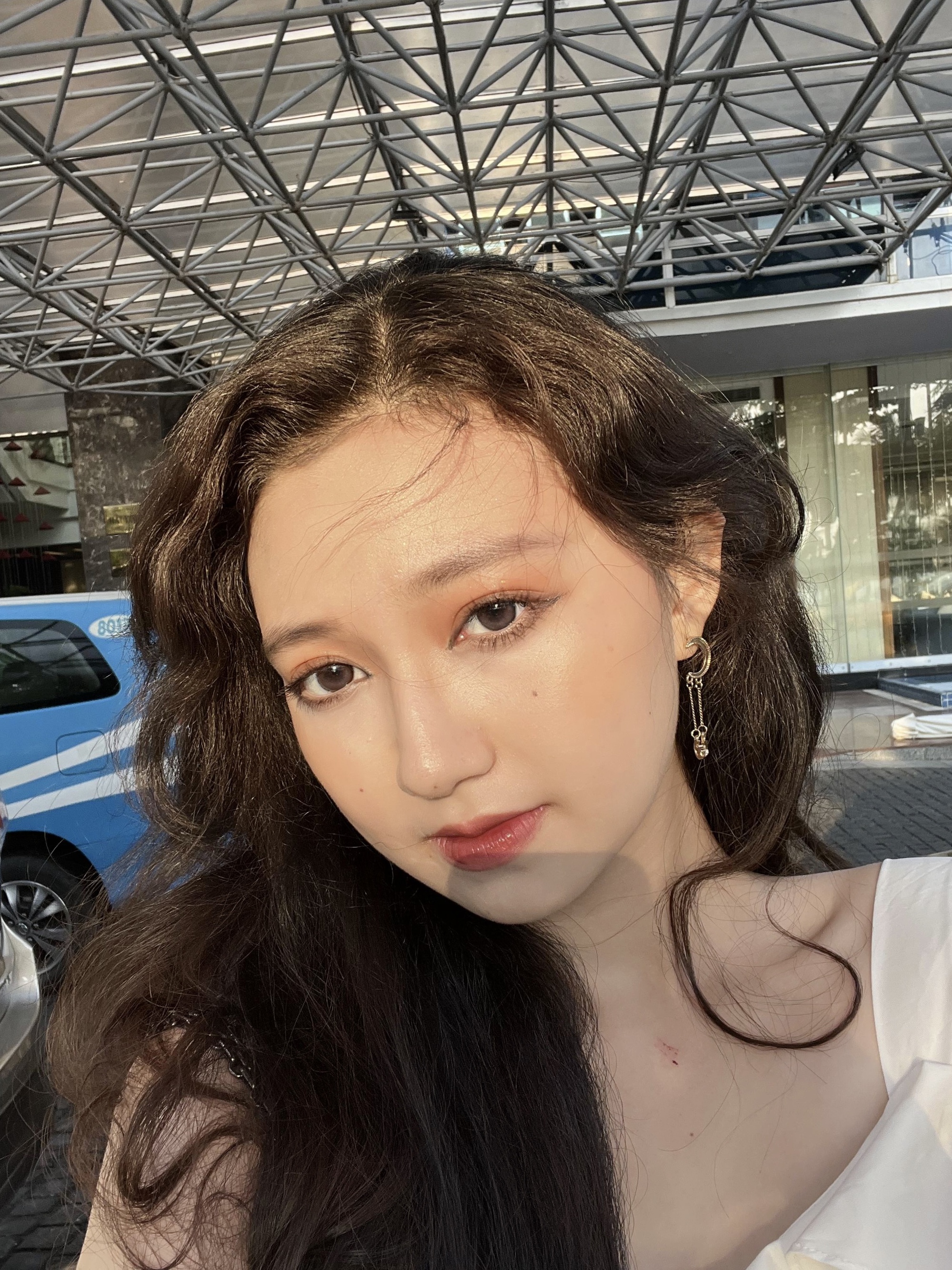 City girl  HCM is as beautiful as Miss: No SAT, no high IELTS, still passed 9 universities in the US thanks to the excellent essay TO CANH CHUA - Photo 2.