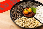 Sắm Tết 2021: Tất tật bí kíp lựa chọn, bảo quản các loại hạt khô nhâm nhi ngày Tết