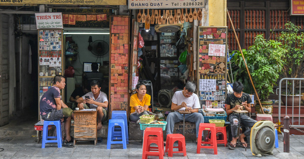 Dâu phố cổ 2 tháng sau ngày cưới mới động phòng và những chuyện khó tin