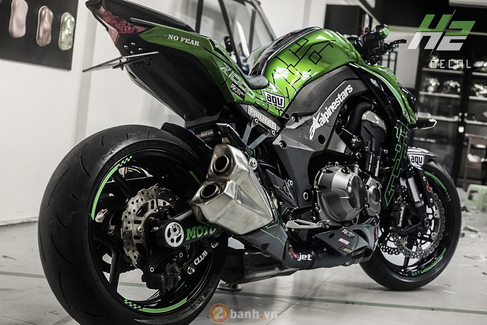 Siêu xế đường phố Kawasaki Z1000 bắt mắt bởi dáng hầm hố dưới tay Decal H2 - ảnh 2