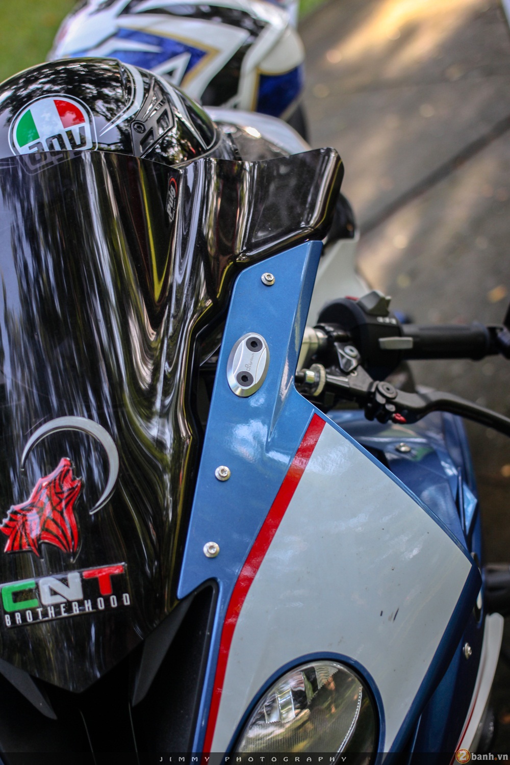 BMW S1000RR độ ấn tượng với các phụ kiện giản đơn - ảnh 8